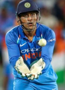 MS-DHONI THE KEEPER